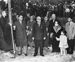 1954年胡文虎先生主持 安老院动土典礼